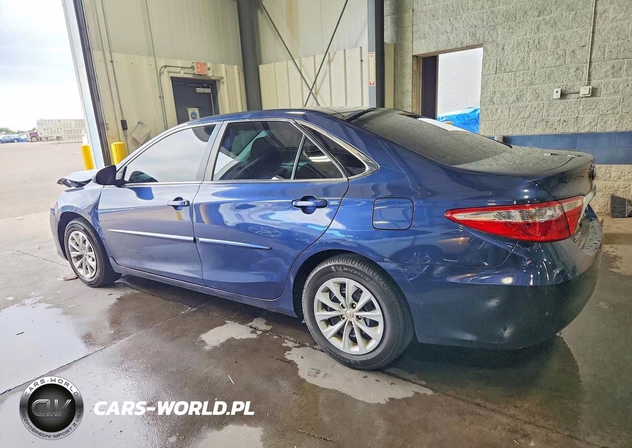 2017 Toyota Camry Le VIN:4T1BF1FK2HU679100 - 2