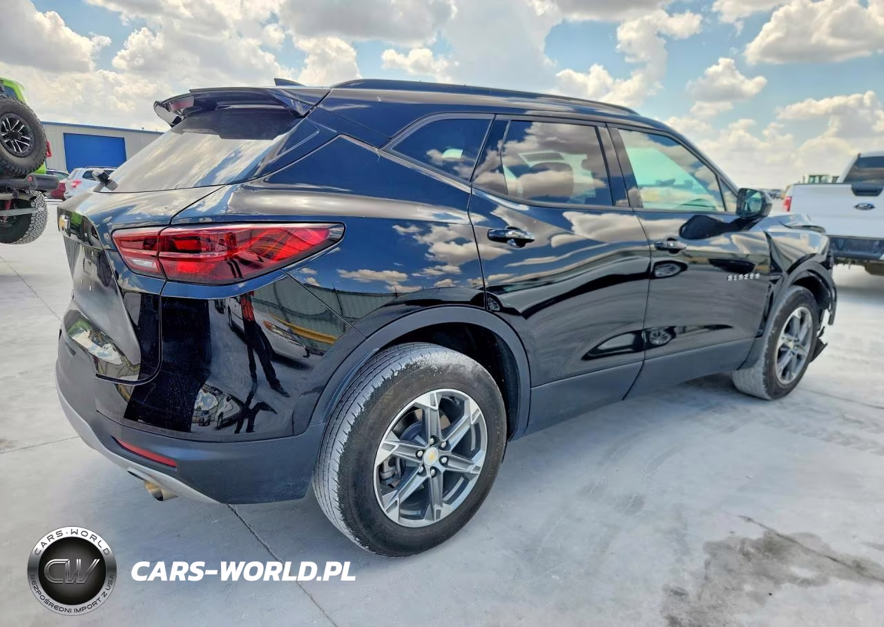2023 Chevrolet Blazer 2Lt VIN:3GNKBCR49PS226753 - 3