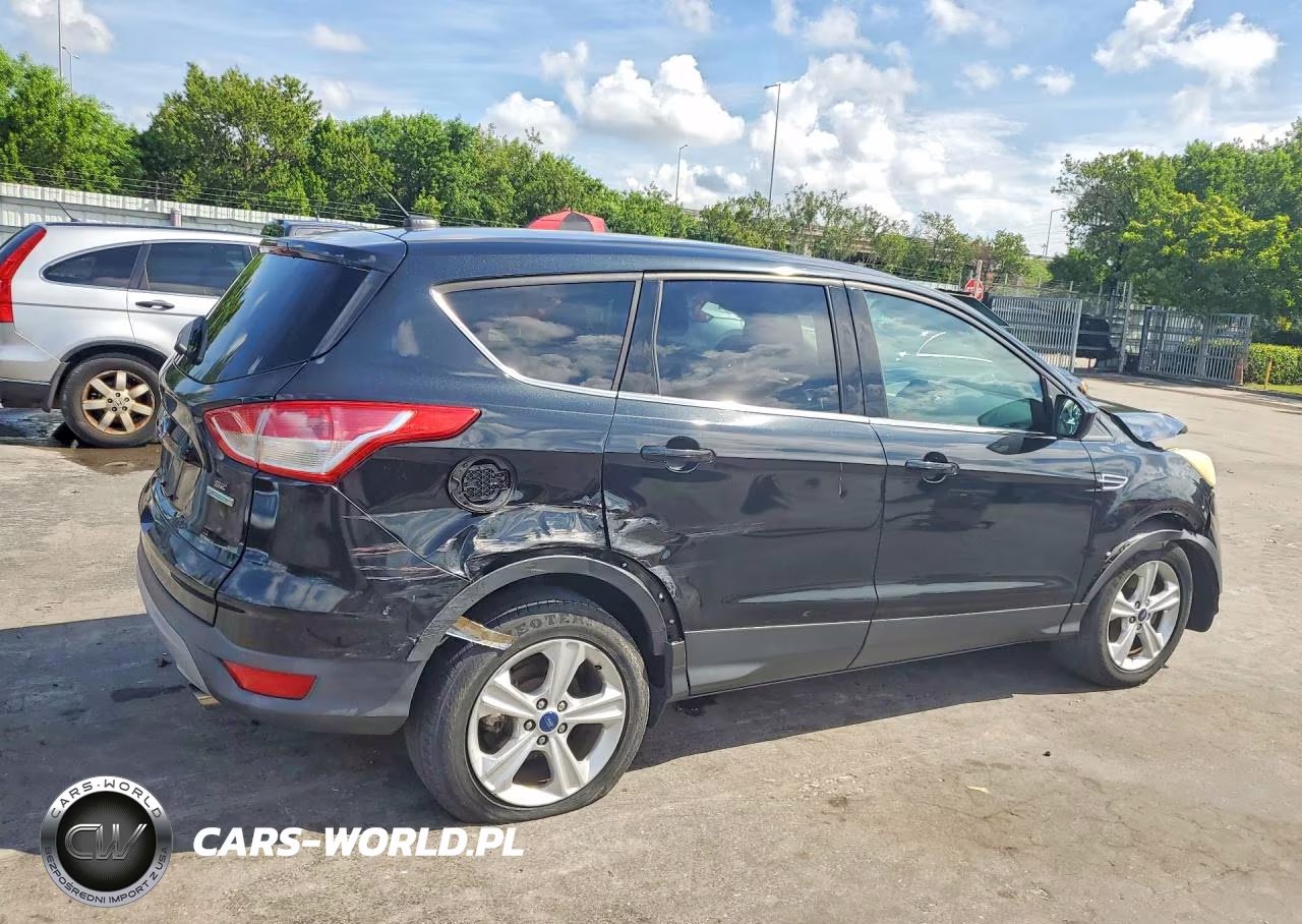 2015 Ford Escape Se VIN:1FMCU0G92FUB64336 - 3