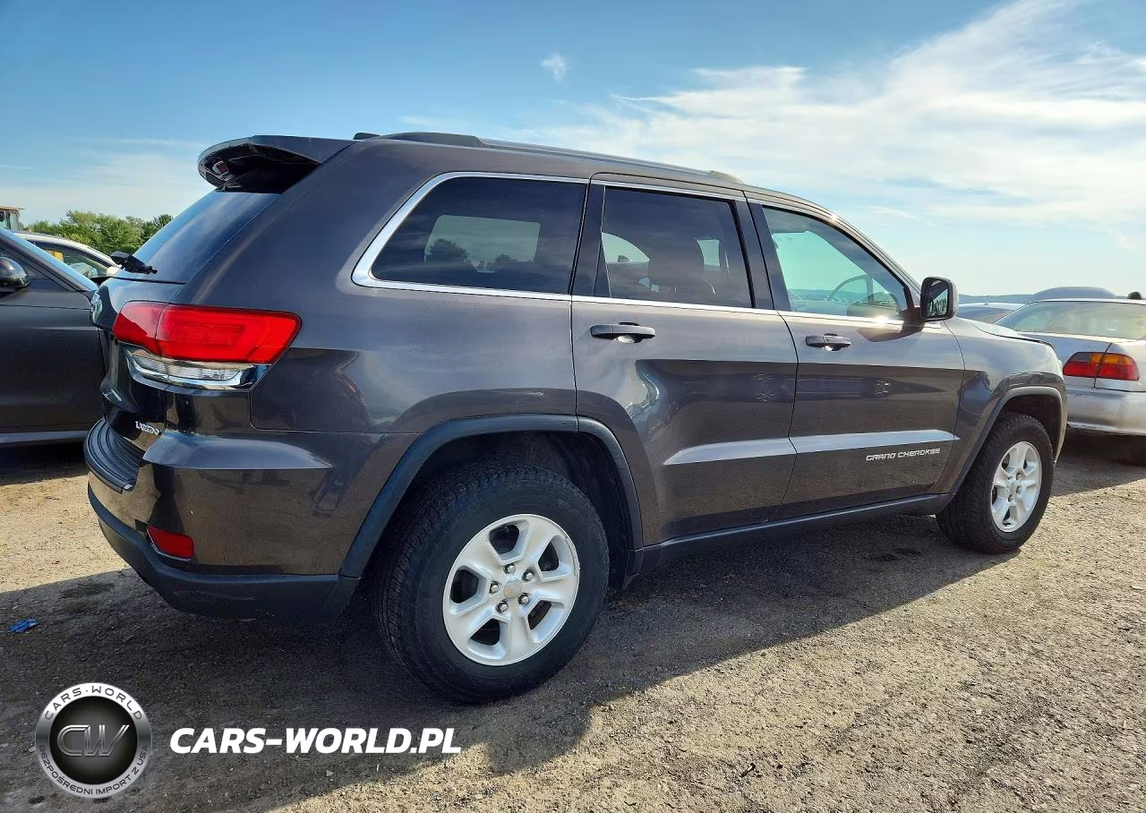 2016 Jeep Grand Cherokee Laredo VIN:1C4RJFAG0GC388150 - 3