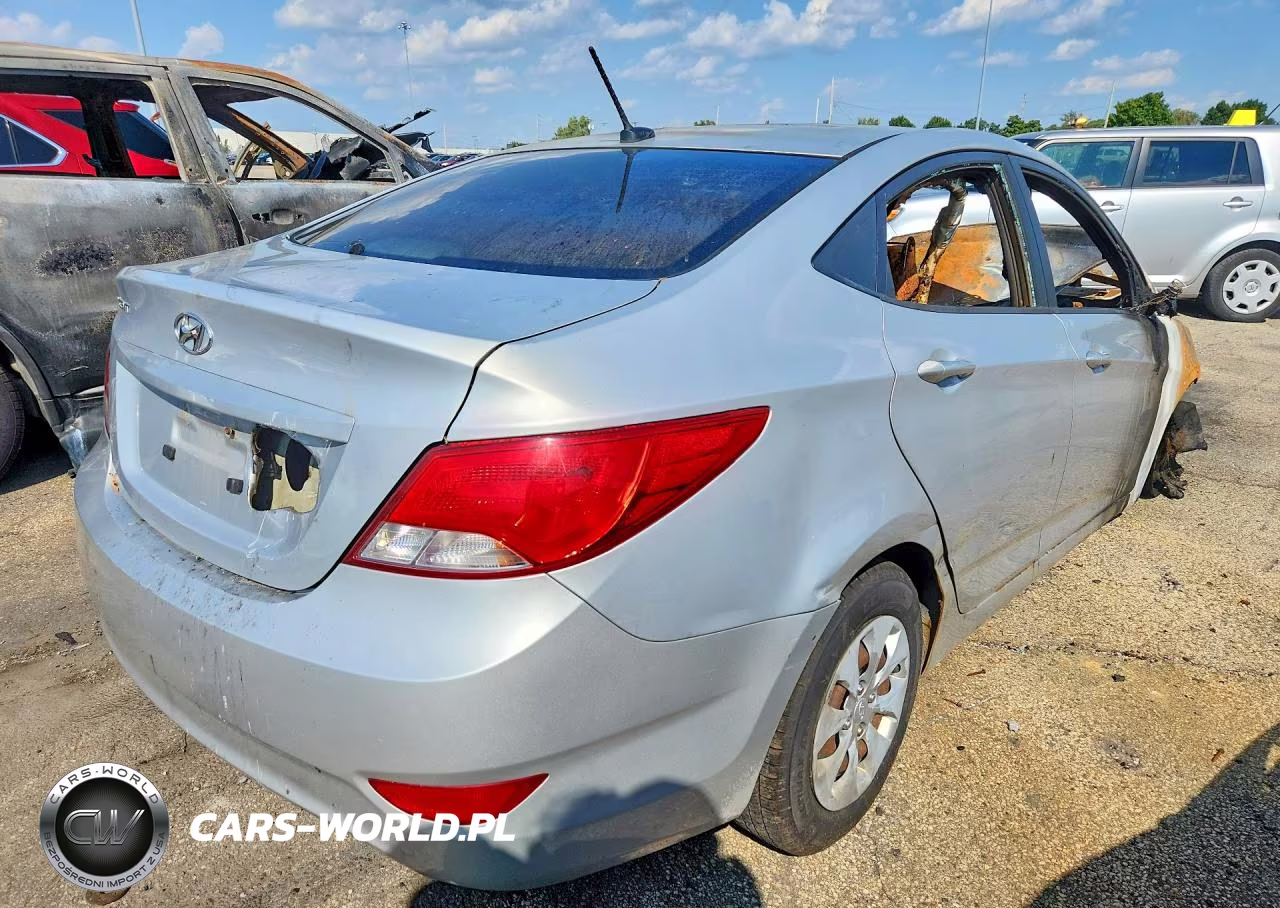 2015 Hyundai Accent Gls VIN:KMHCT4AEXFU806463 - 3
