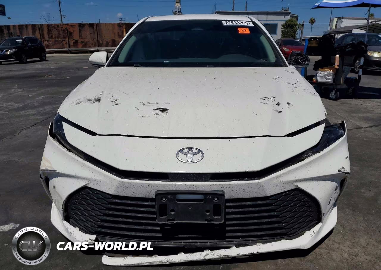 2025 Toyota Camry Le VIN:4T1DAACK0SU570976 - 5
