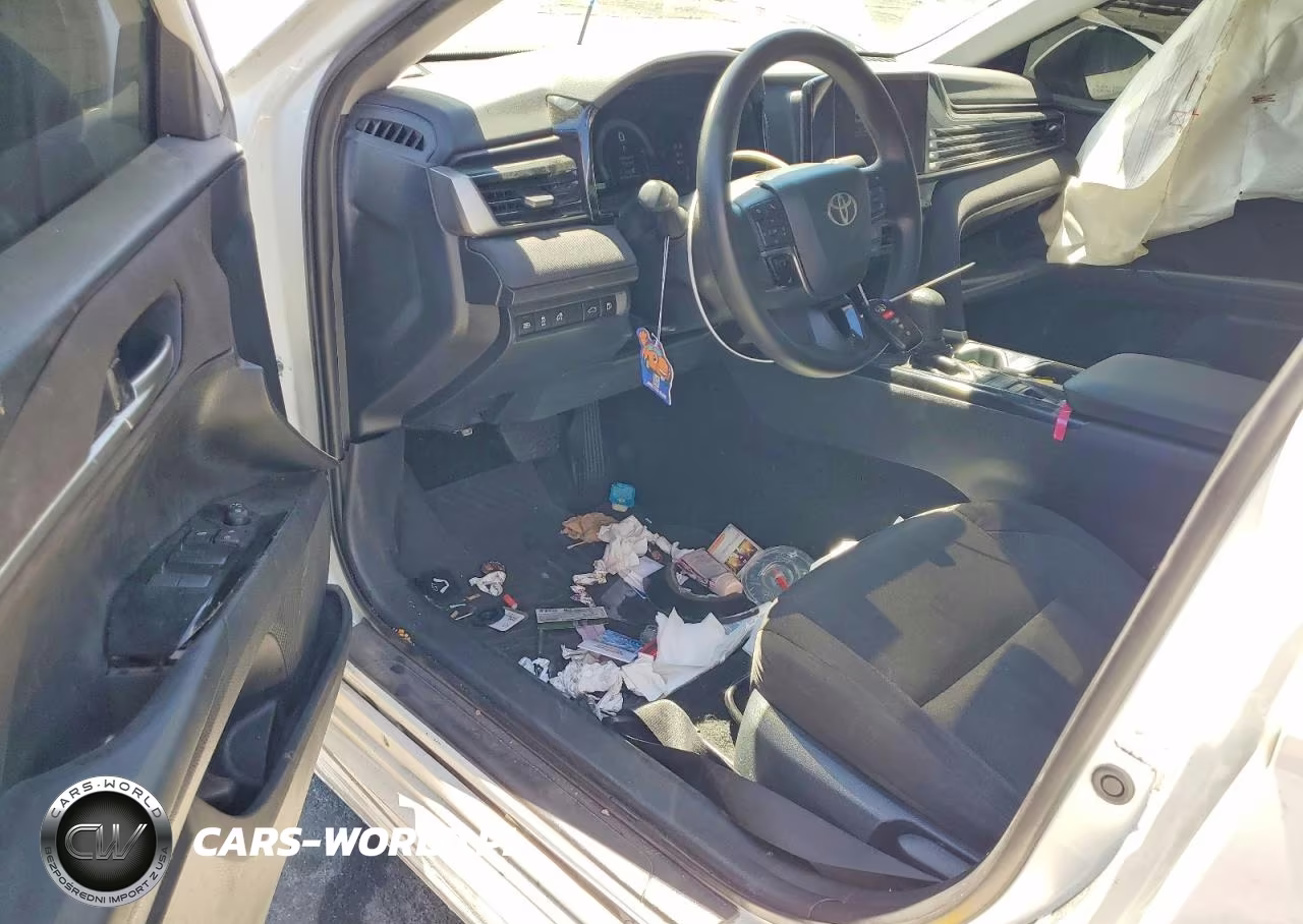 2025 Toyota Camry Le VIN:4T1DAACK0SU570976 - 8