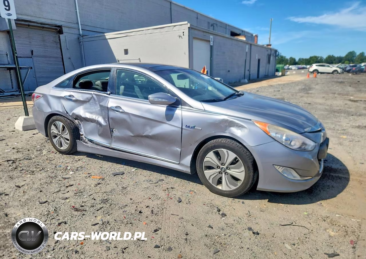 2015 Hyundai Sonata Hybrid Limited VIN:KMHEC4A42FA122461 - 4