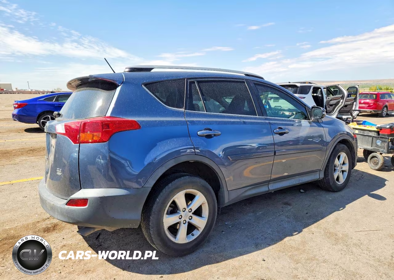 2014 Toyota Rav4 Xle VIN:2T3RFREV5EW138005 - 3