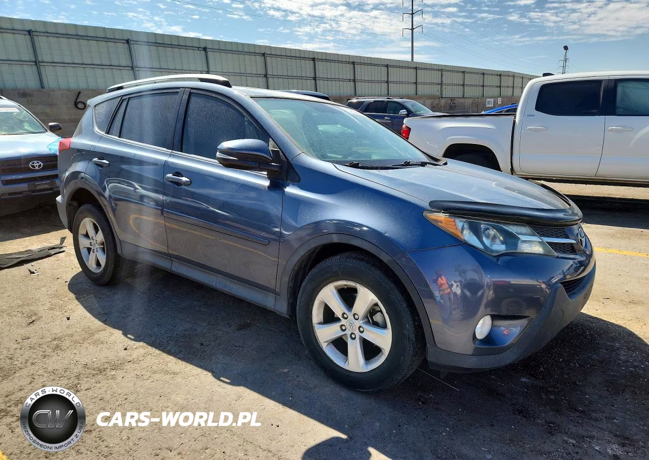 2014 Toyota Rav4 Xle VIN:2T3RFREV5EW138005 - 4