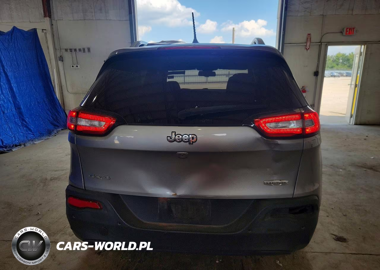 2016 Jeep Cherokee Latitude VIN:1C4PJMCB8GW241649 - 6