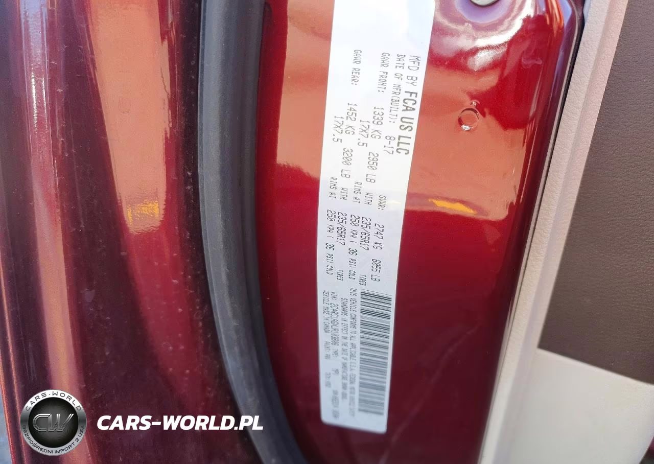 2018 Chrysler Pacifica L VIN:2C4RC1AGXJR103806 - 12