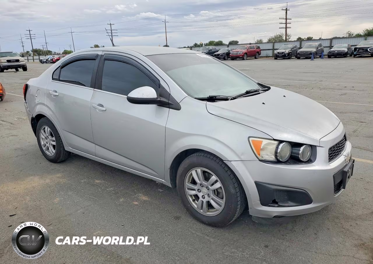 2013 Chevrolet Sonic Lt VIN:1G1JC5SH5D4181146 - 4