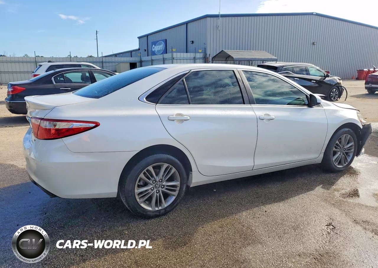 2017 Toyota Camry Se VIN:4T1BF1FK6HU439757 - 3