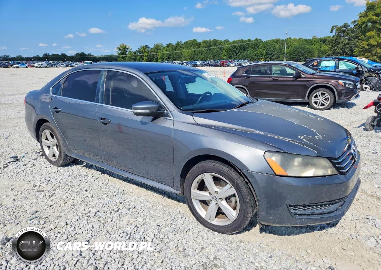 2014 Volkswagen Passat Se VIN:1VWBP7A36EC004658 - 4