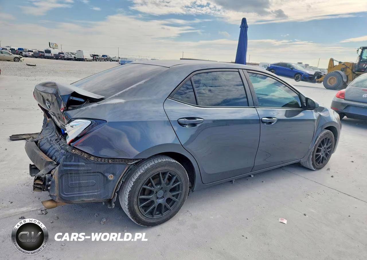 2016 Toyota Corolla Le VIN:5YFBURHE6GP454478 - 3