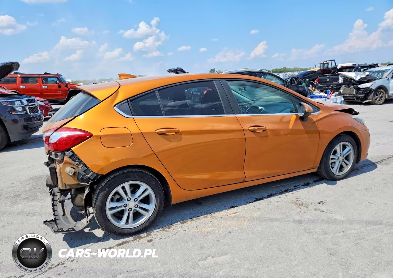 2017 Chevrolet Cruze Lt VIN:3G1BE6SM1HS562886 - 3