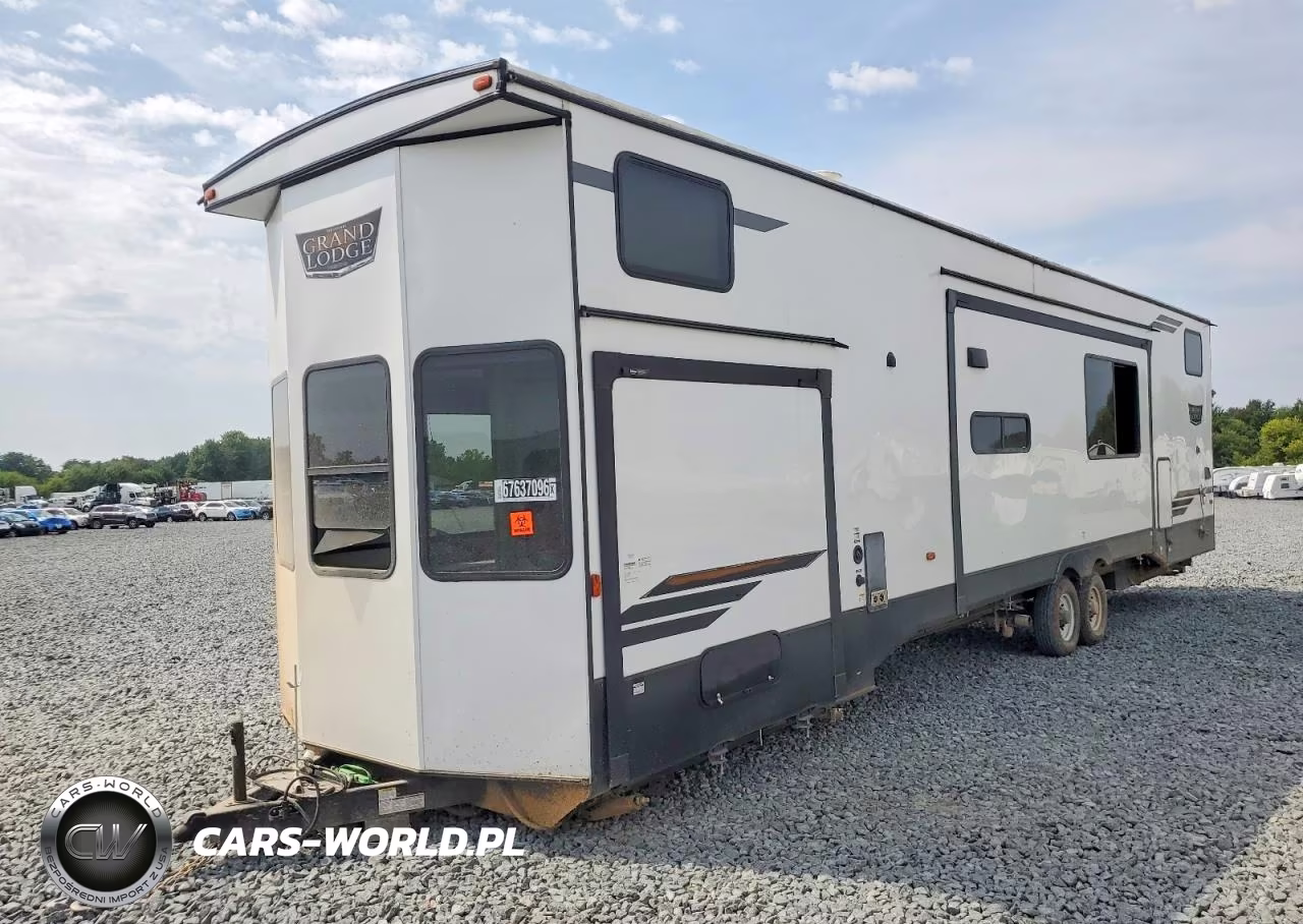 2023 Forest River Grand Lodge Camper VIN:4X4TWD820PM062648 - 2