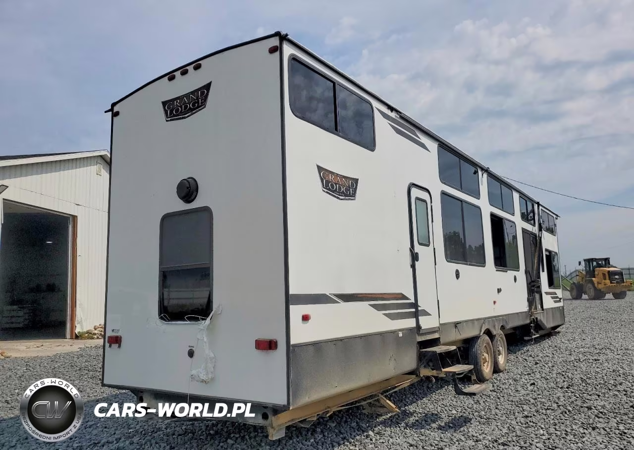 2023 Forest River Grand Lodge Camper VIN:4X4TWD820PM062648 - 4