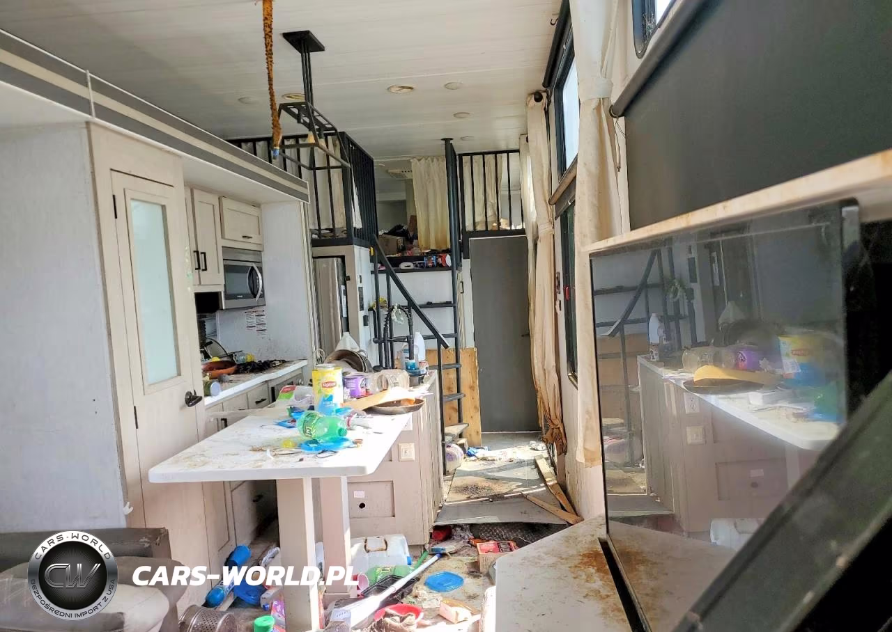 2023 Forest River Grand Lodge Camper VIN:4X4TWD820PM062648 - 5