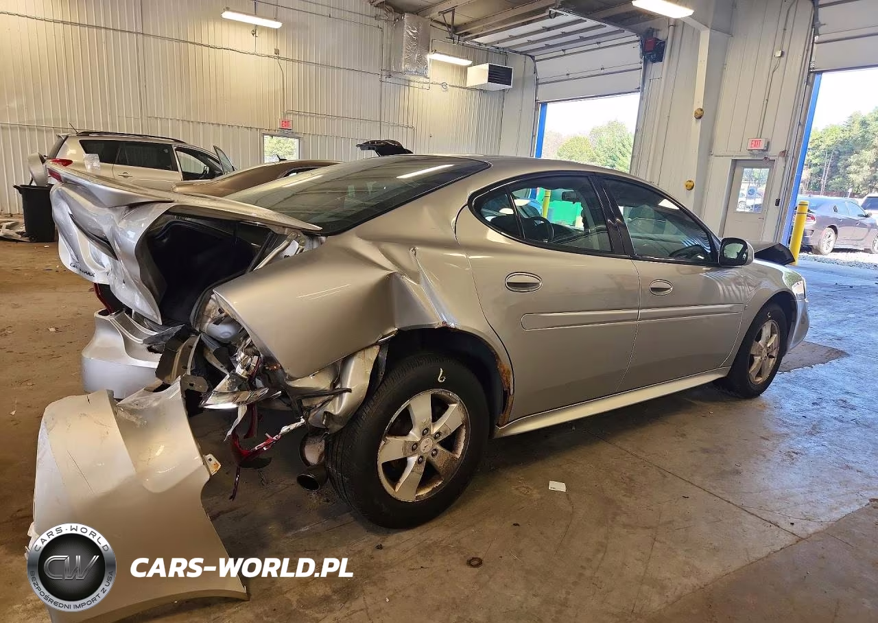 2008 Pontiac Grand Prix VIN:2G2WP552X81102939 - 3