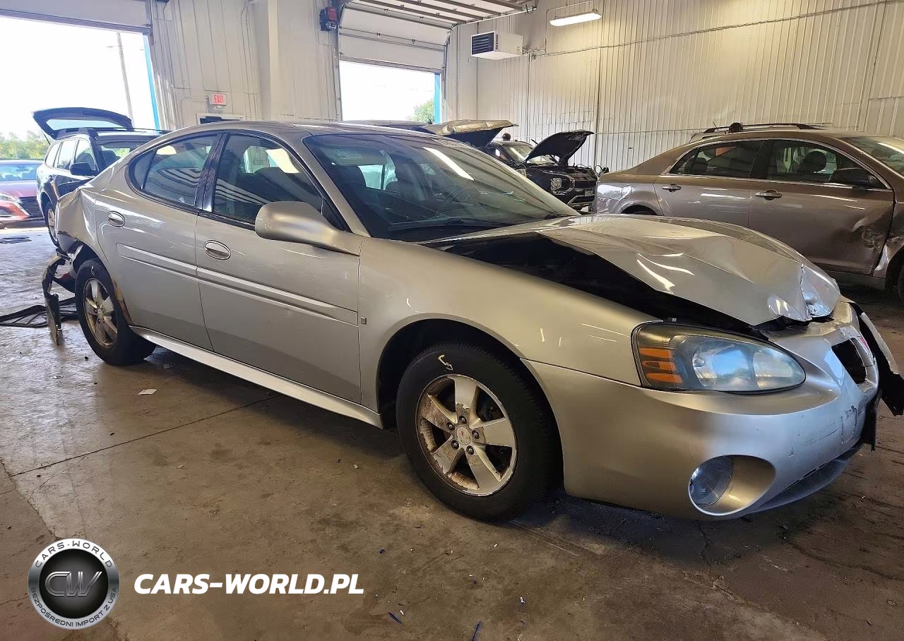 2008 Pontiac Grand Prix VIN:2G2WP552X81102939 - 4