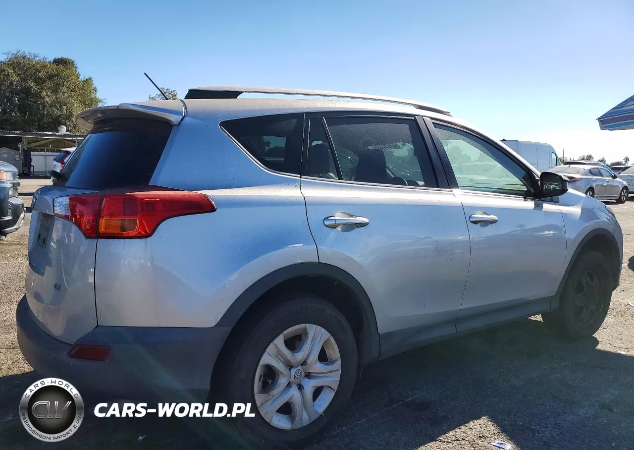 2015 Toyota Rav4 Le VIN:JTMZFREV8FJ025603 - 3