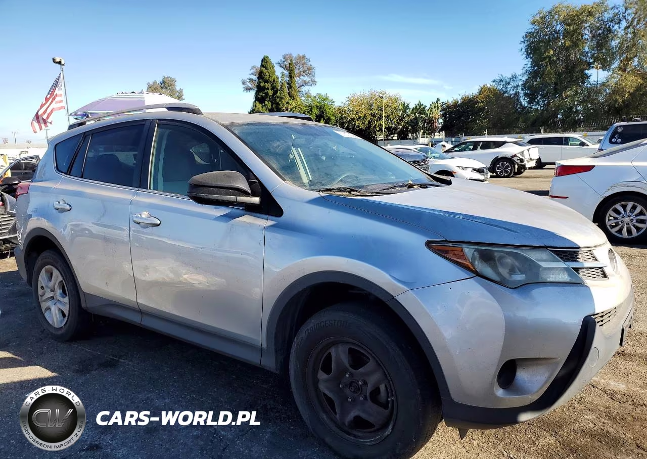 2015 Toyota Rav4 Le VIN:JTMZFREV8FJ025603 - 4