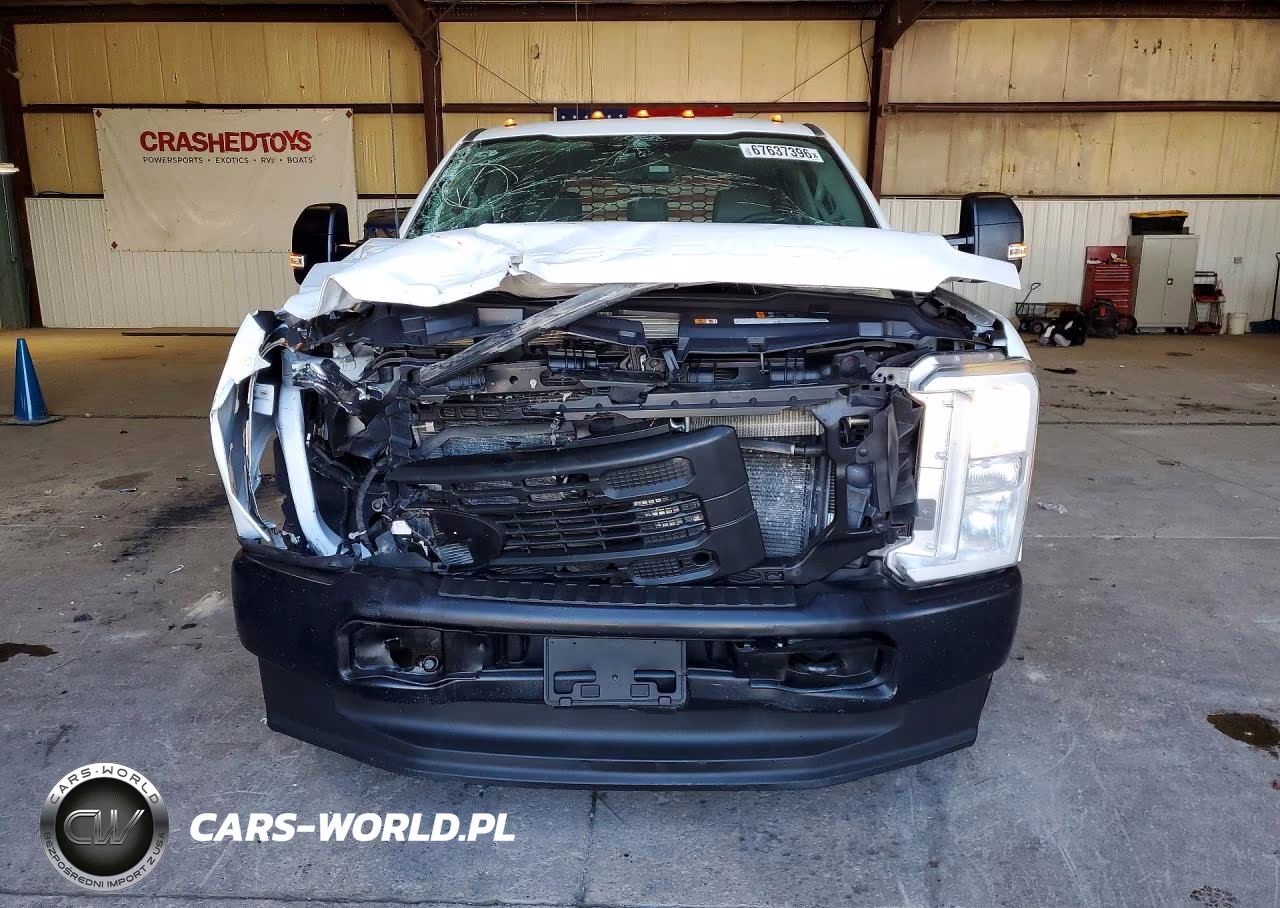 2025 Ford F350 Super Duty Flatbed Truck VIN:1FD8W3HT4SEC33236 - 5