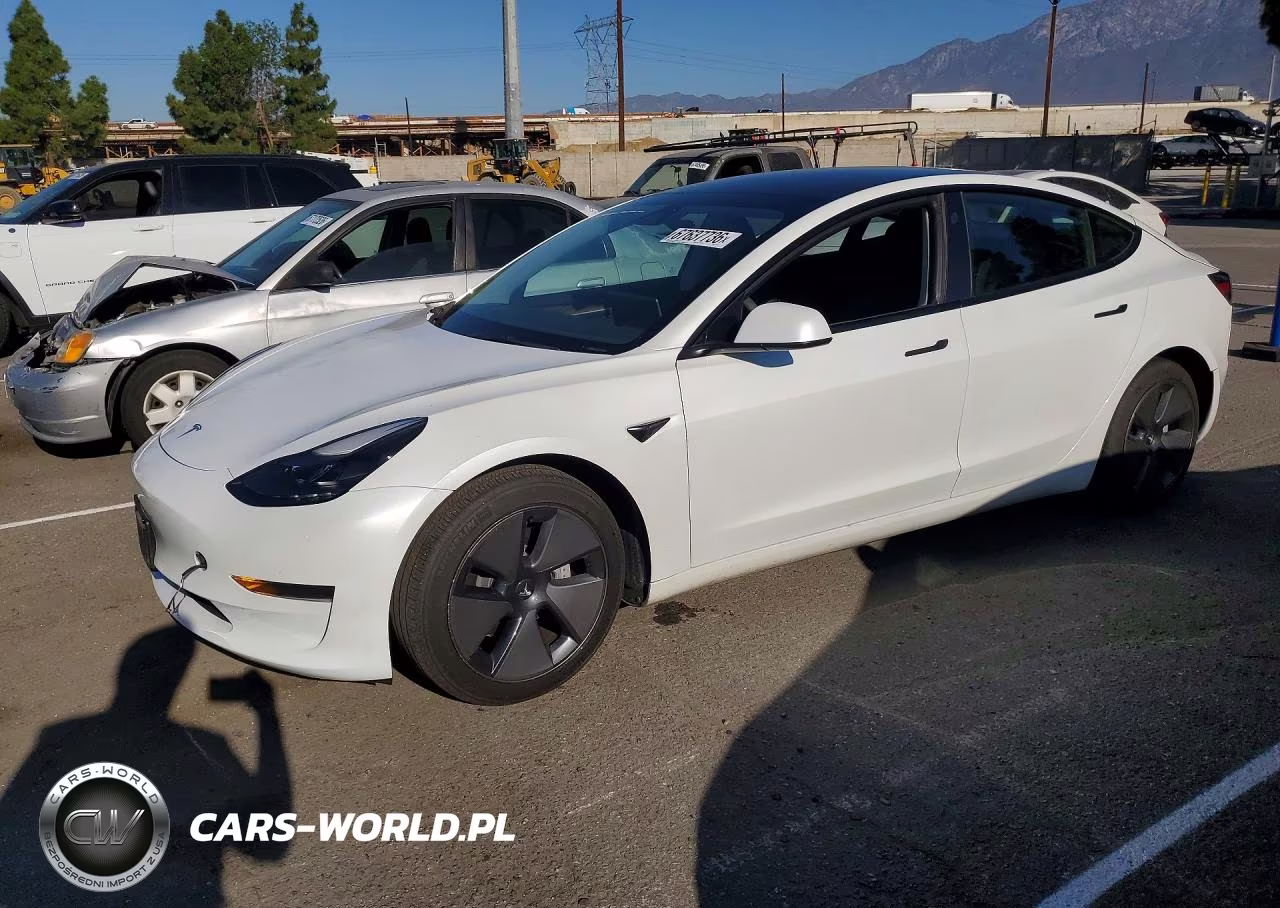 2023 Tesla Model 3 – zdjęcie 1 z 13