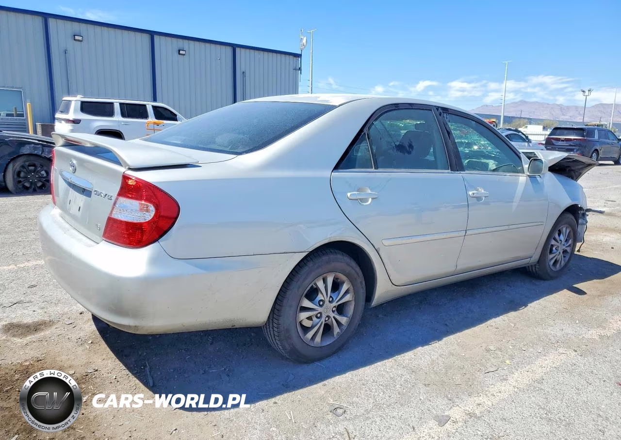 2004 Toyota Camry Le V6 VIN:4T1BF32K84U071268 - 3