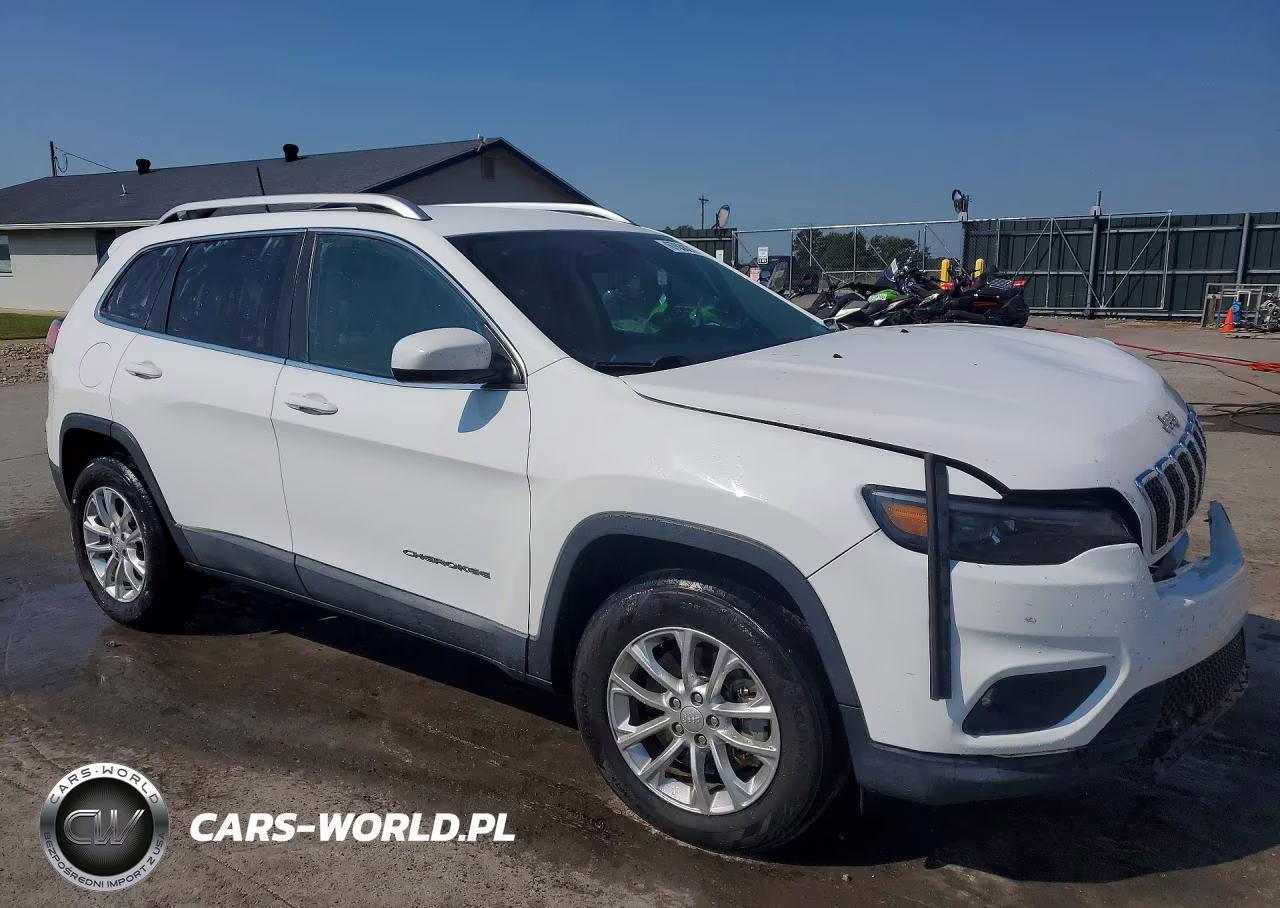 2019 Jeep Cherokee Latitude VIN:1C4PJMCB8KD162440 - 4