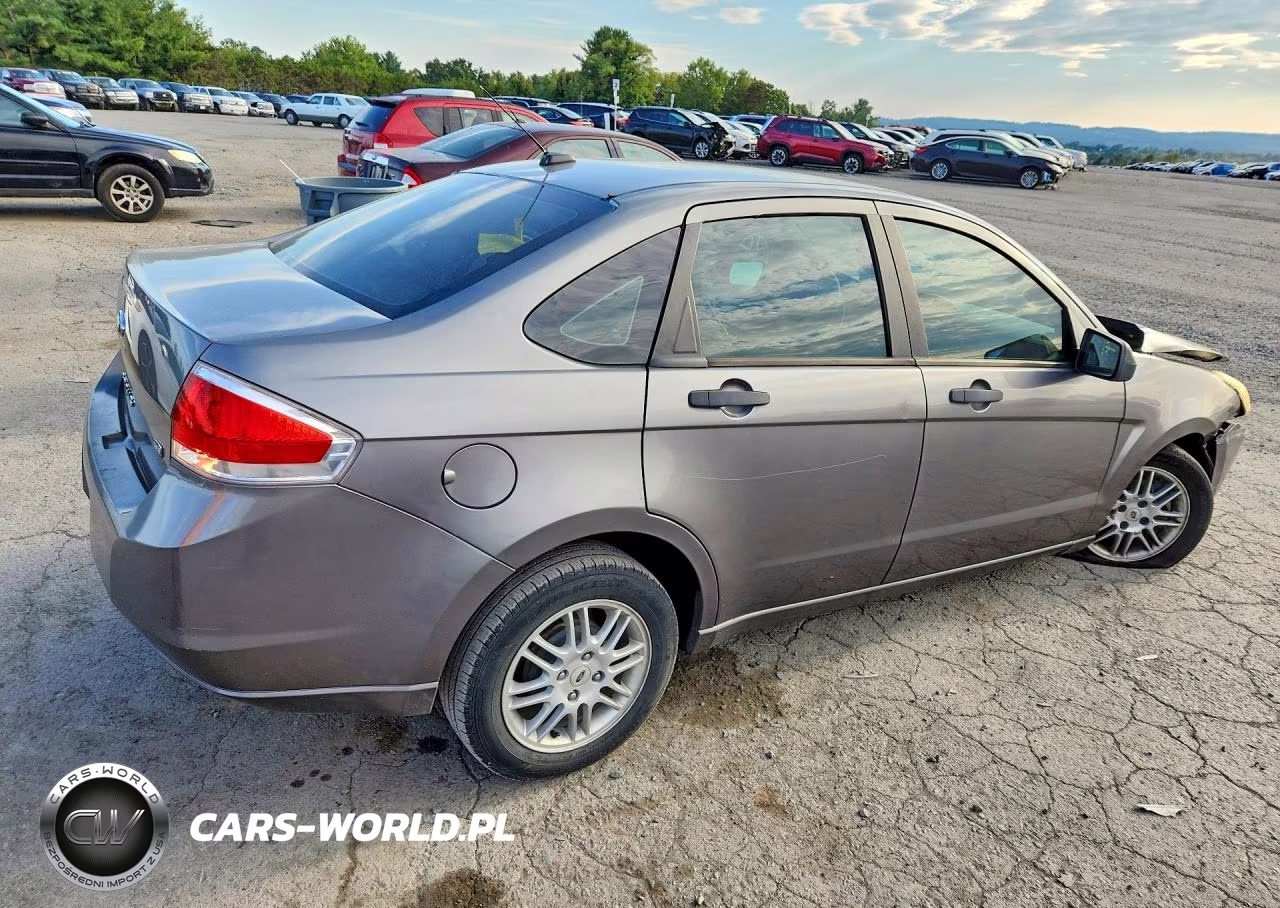 2011 Ford Focus Se VIN:1FAHP3FN2BW110685 - 3