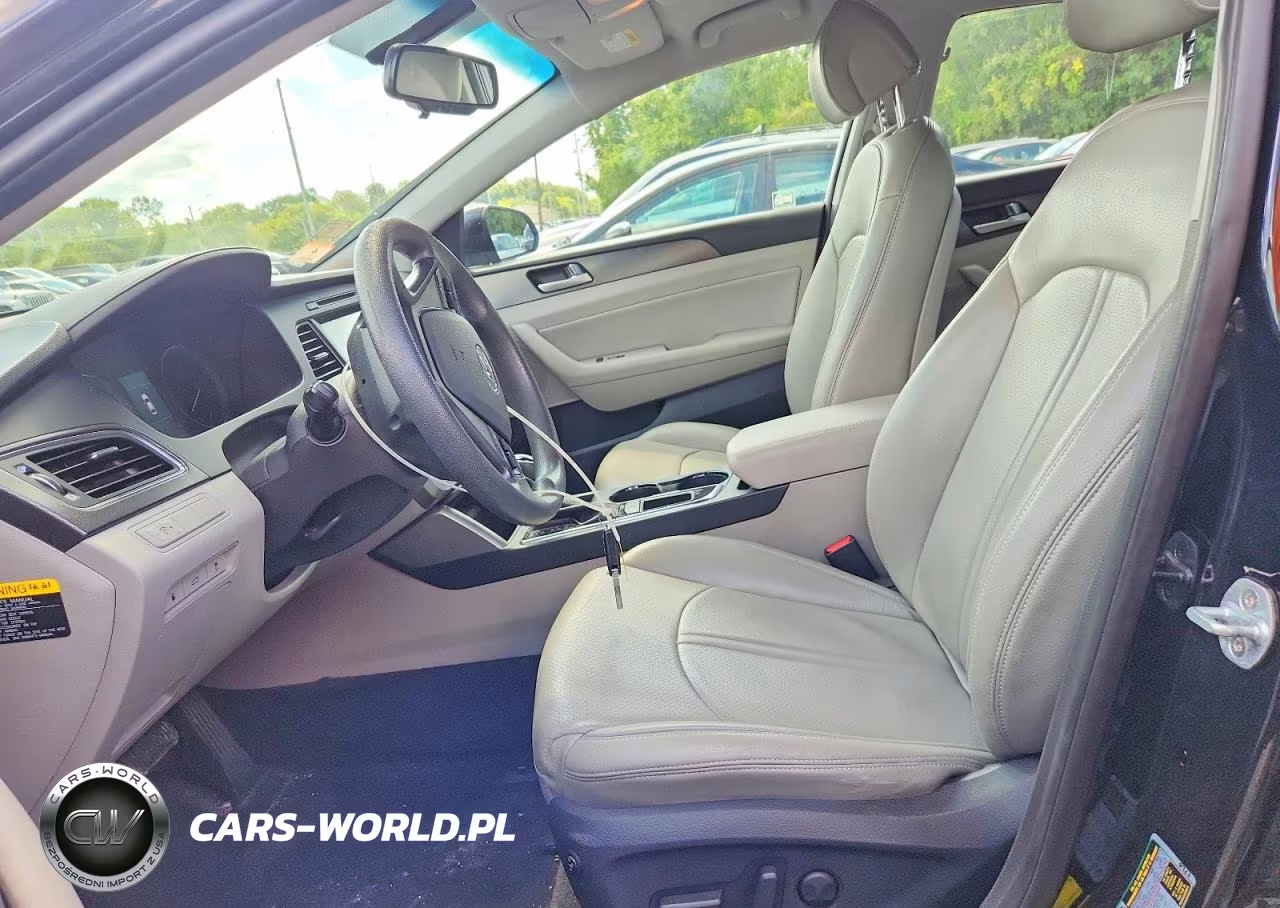2017 Hyundai Sonata Sport VIN:5NPE34AF5HH554933 - 7