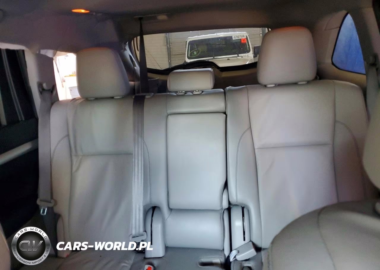 2019 Toyota Highlander Xle VIN:5TDJZRFH2KS732884 - 10
