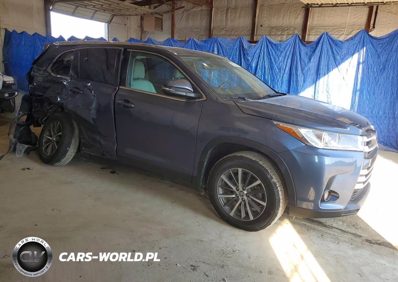 2019 Toyota Highlander Xle VIN:5TDJZRFH2KS732884 - 4