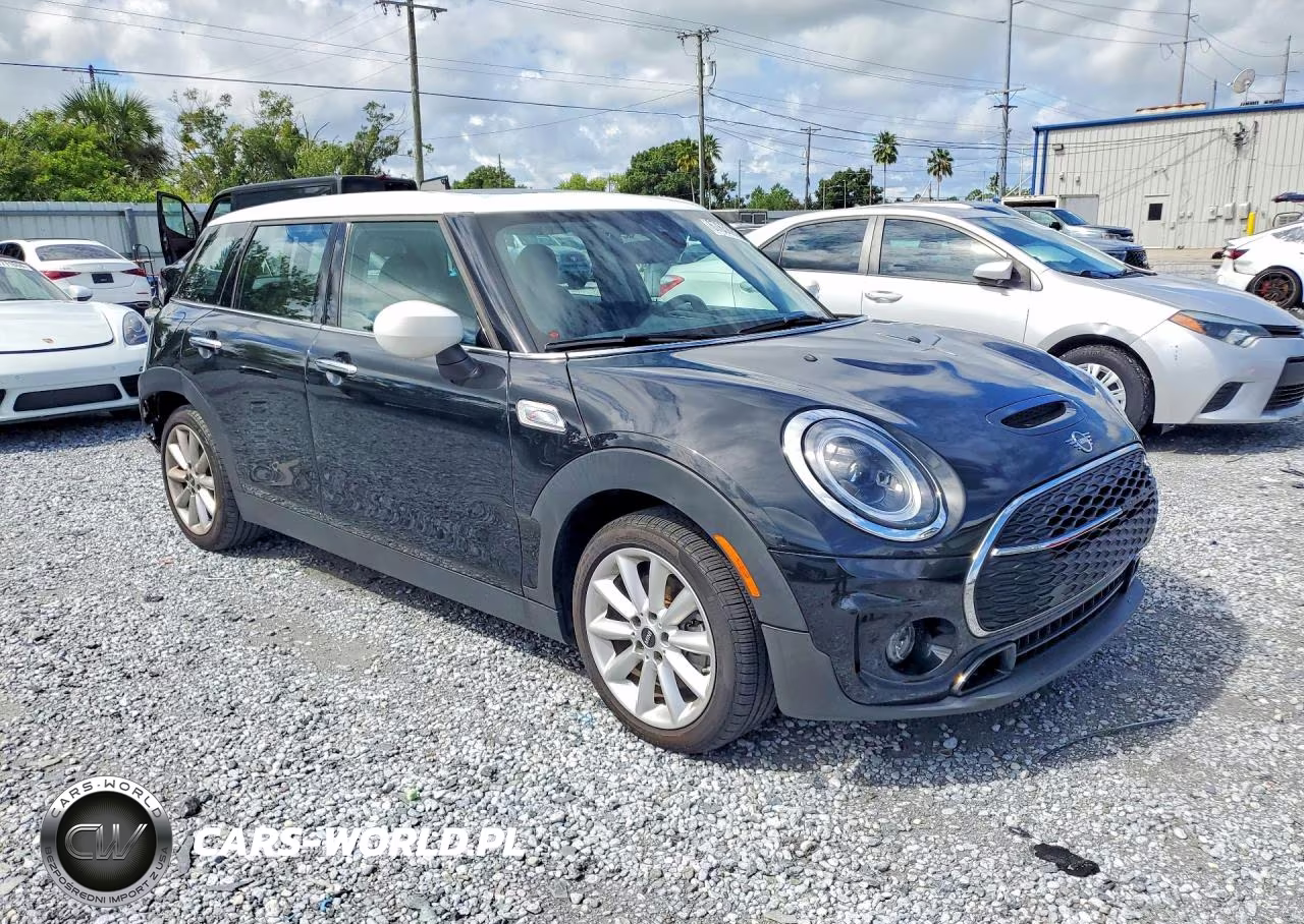 2024 Mini Cooper S Clubman VIN:WMWLV7C02R2U30016 - 4