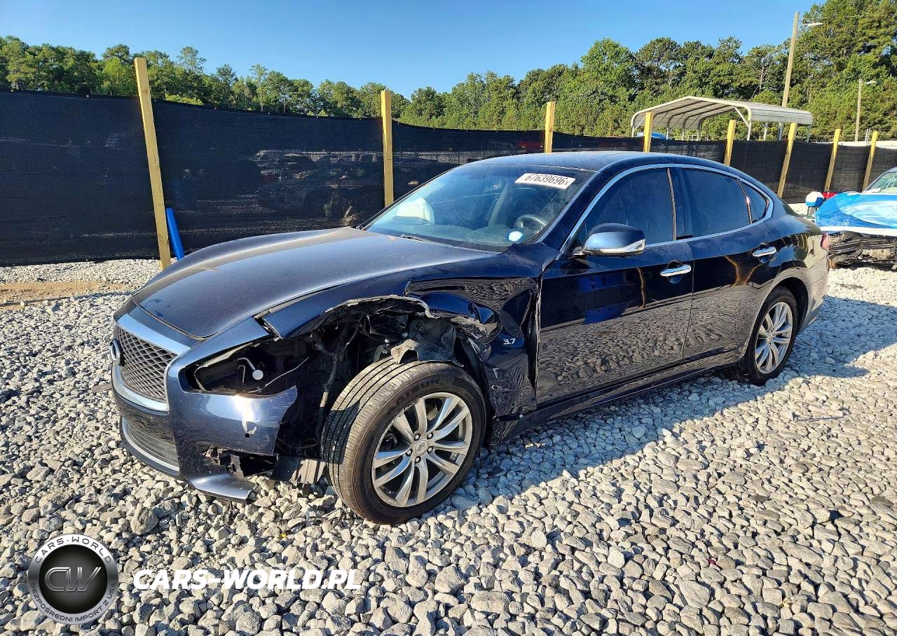2018 Infiniti Q70 3.7 Luxe VIN:JN1BY1AR4JM220985 - 1