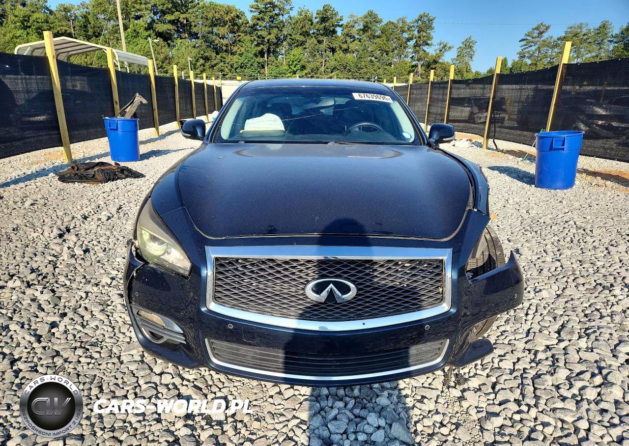2018 Infiniti Q70 3.7 Luxe VIN:JN1BY1AR4JM220985 - 5