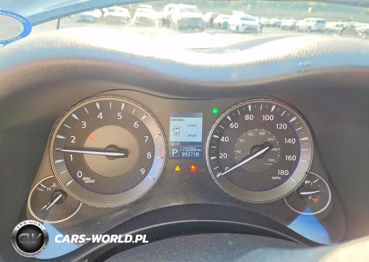 2018 Infiniti Q70 3.7 Luxe VIN:JN1BY1AR4JM220985 - 9