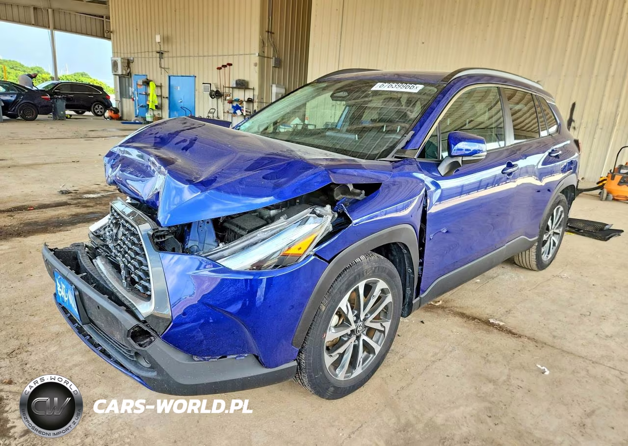2023 Toyota Corolla Cross Xle VIN:7MUDAAAGXPV063510 - 1