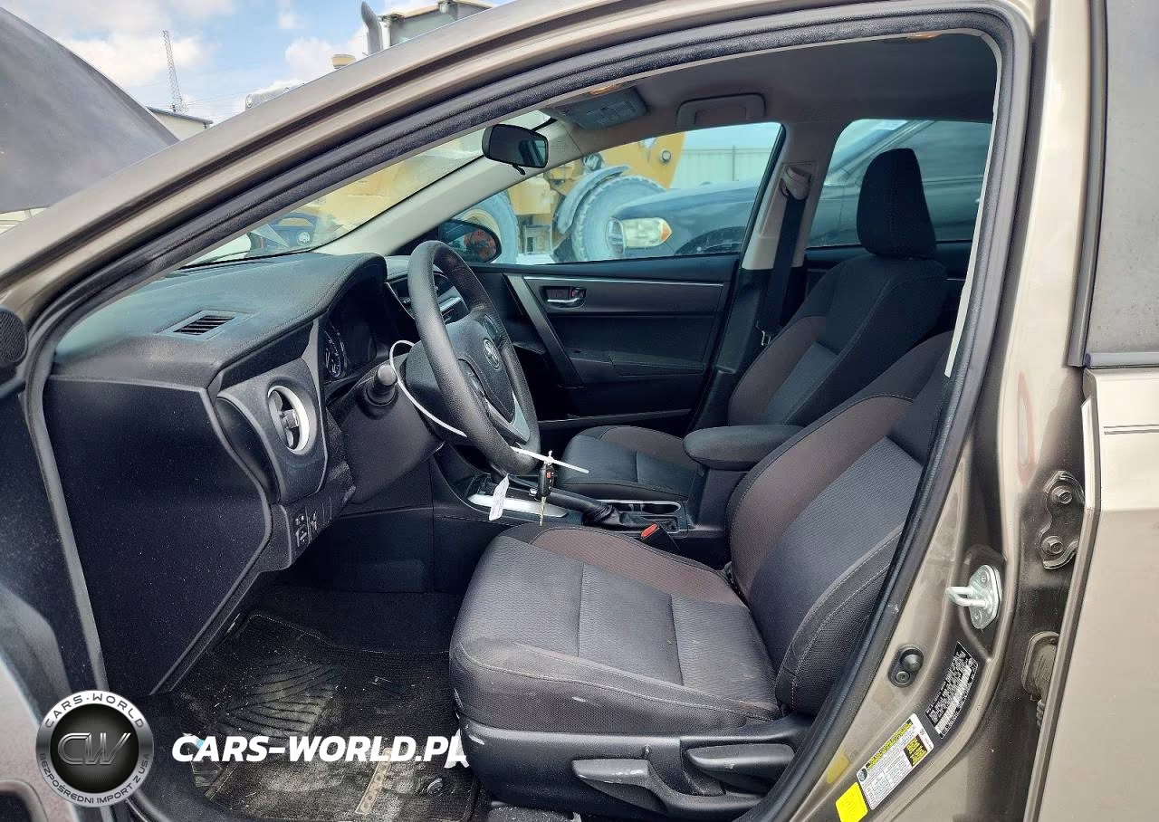 2018 Toyota Corolla Le VIN:2T1BURHE7JC983526 - 7