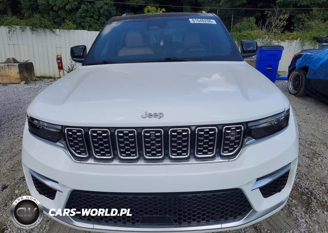 2023 Jeep Grand Cherokee Summit VIN:1C4RJHEG9P8763669 - 5
