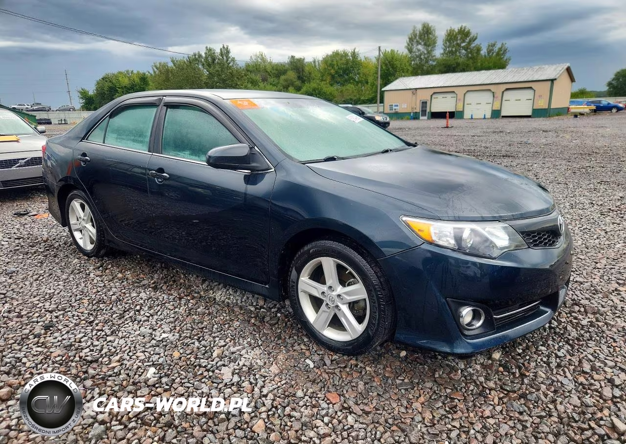 2014 Toyota Camry Se VIN:4T1BF1FK3EU446287 - 4