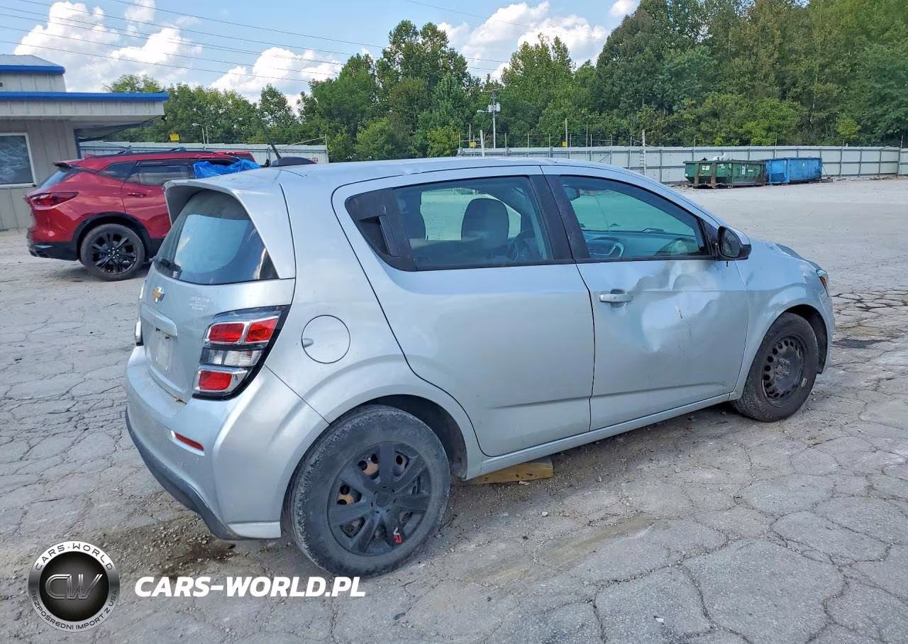 2020 Chevrolet Sonic VIN:1G1JG6SB1L4128092 - 3