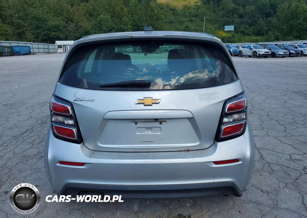 2020 Chevrolet Sonic VIN:1G1JG6SB1L4128092 - 6