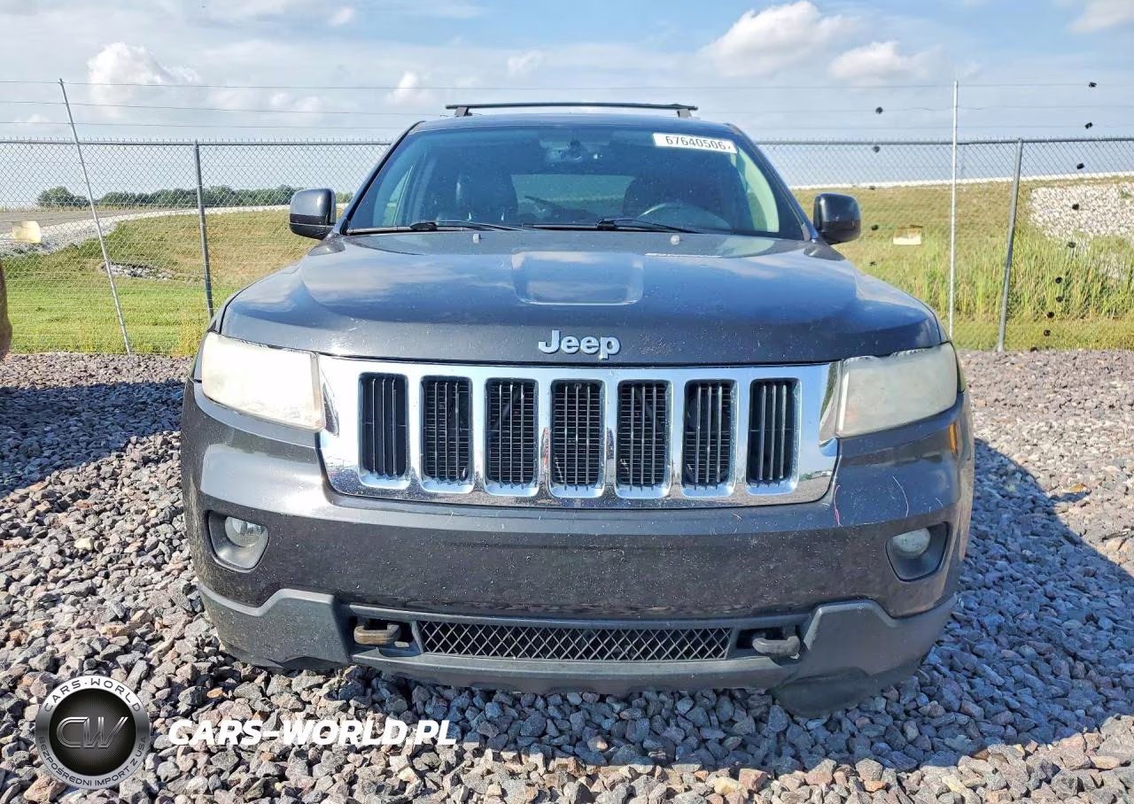 2011 Jeep Grand Cherokee Laredo VIN:1J4RR4GG3BC543183 - 5
