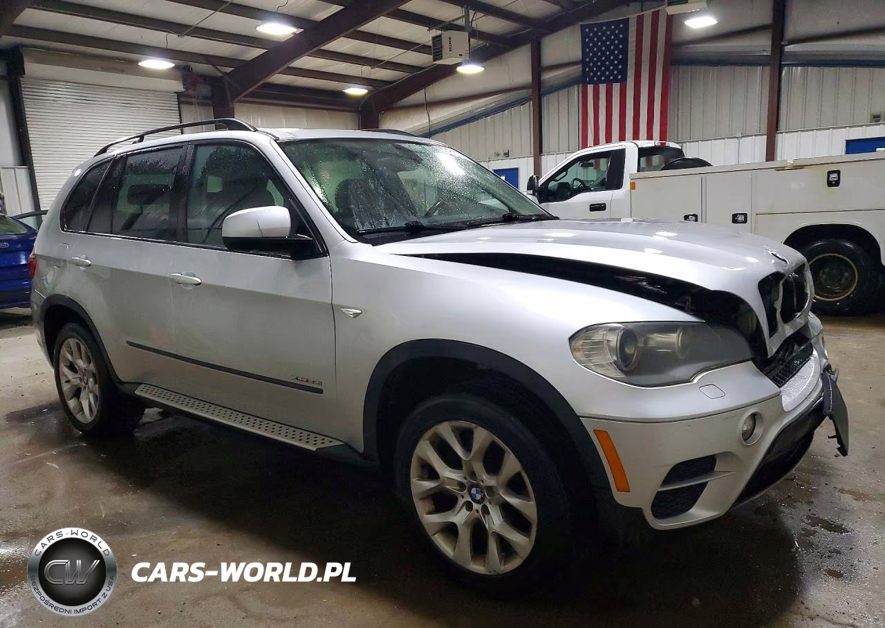 2011 BMW X5 xDrive35I VIN:5UXZV4C54BL739590 - 4