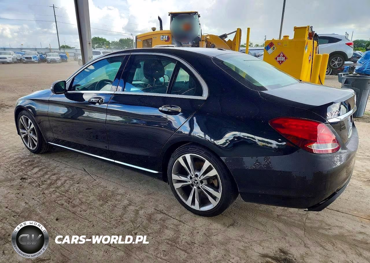 2017 Mercedes-Benz C 300 VIN:55SWF4JB0HU214353 - 2