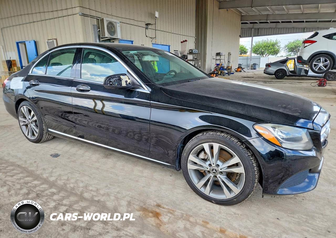 2017 Mercedes-Benz C 300 VIN:55SWF4JB0HU214353 - 4