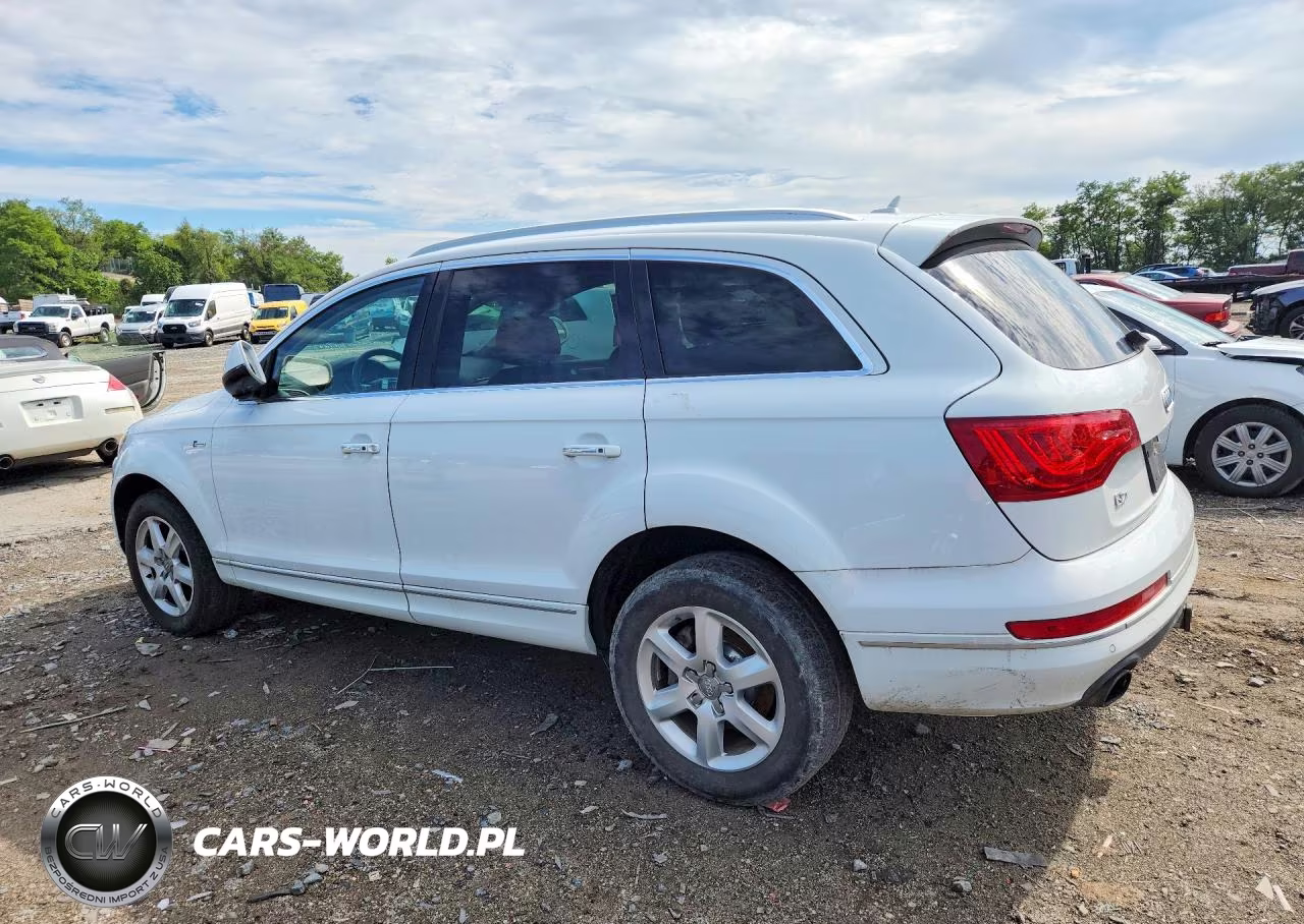 2015 Audi Q7 Premium Plus VIN:WA1LGAFE7FD025376 - 2
