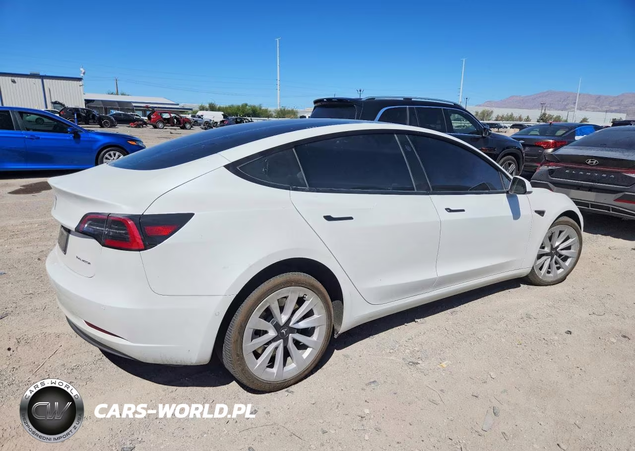 2022 Tesla Model 3 VIN:5YJ3E1EB8NF342058 - 3