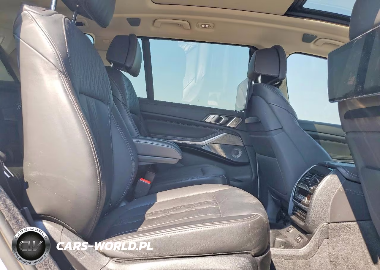 2019 BMW X7 xDrive50I VIN:5UXCX4C50KLS36901 - 11