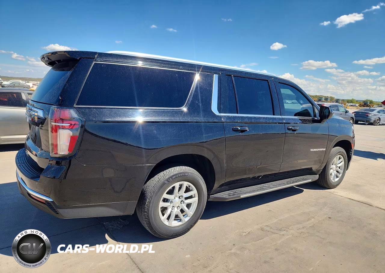 2021 Chevrolet Suburban C1500 Ls VIN:1GNSCBKD8MR372173 - 3